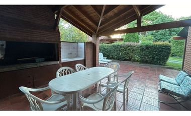 HERMOSA CASA EN VALERIA DEL MAR