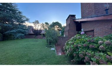 HERMOSA CASA EN VALERIA DEL MAR