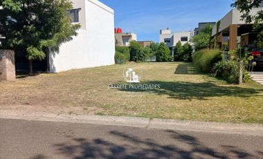 Terreno / Lote en venta. Barrio Los Olivares. Malvinas Argentinas