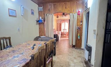 Casa en venta de 3 dormitorios, calle Pellegrini en San Rafael