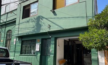 Local Comercial en Arriendo en Arturo Prat 1040