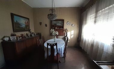 CASA 4 AMBIENTES EN VENTA LANUS