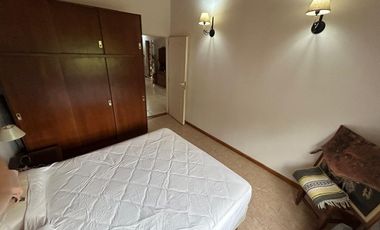 FUNES VENTA Casa amplio jardín pileta APTA CREDITO