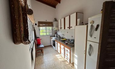 FUNES VENTA Casa amplio jardín pileta APTA CREDITO