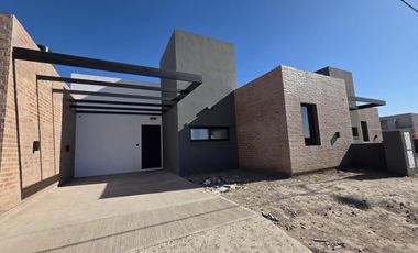 Duplex de una planta de 2 dormitorios en Docta!!!