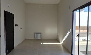 Duplex de una planta de 2 dormitorios en Docta!!!