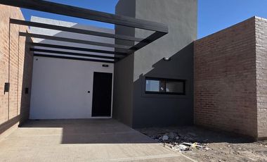 Duplex de una planta de 2 dormitorios en Docta!!!