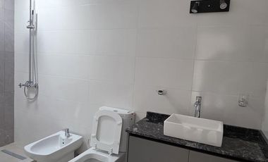 Duplex de una planta de 2 dormitorios en Docta!!!