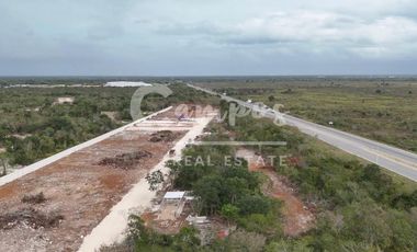 Casa de 2 piso, 4 recamaras en privada en Conkal Yucatan  Preventa diciembre 2027