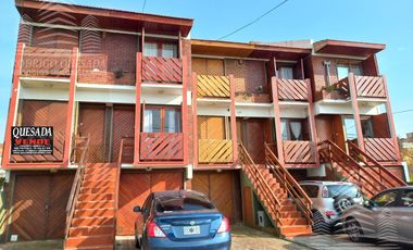 Excelente Triplex en Av. Costanera  al 1400