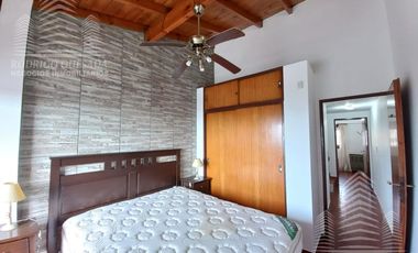 Excelente Triplex en Av. Costanera  al 1400