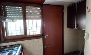 Excelente Triplex en Av. Costanera  al 1400