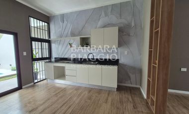 CASA INTERNO NO PH - Urquiza al 1700