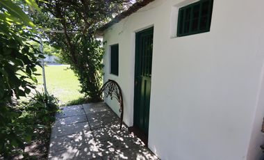 Venta Casa tres dormitorios con pileta. Camilo Aldao y Bv. Segui.