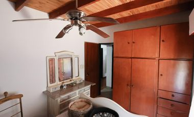 Venta Casa tres dormitorios con pileta. Camilo Aldao y Bv. Segui.