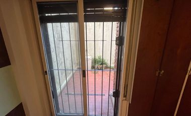Departamento con patio y terraza Avellaneda VENTA