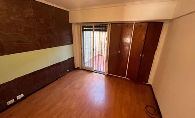 Departamento con patio y terraza Avellaneda VENTA