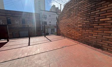 Departamento con patio y terraza Avellaneda VENTA