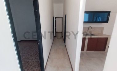 Alquilo Cdla Naval Norte 2 Departamentos en Pb y 1P con 3 habitaciones Pabc