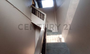 Alquilo Cdla Naval Norte 2 Departamentos en Pb y 1P con 3 habitaciones Pabc