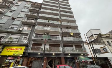 DEPTO 4 AMB CON BALCON EN VENTA EN AVELLANEDA