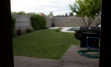 Casa premium con pileta climatizada en Allen