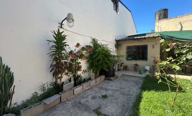 CASA EN VENTA LOTE 221 m2 AVELLANEDA. APTO CREDITO