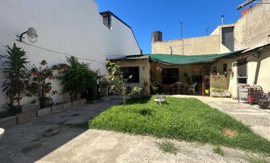 CASA EN VENTA LOTE 221 m2 AVELLANEDA. APTO CREDITO