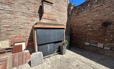 CASA EN VENTA LOTE 221 m2 AVELLANEDA. APTO CREDITO