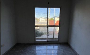 VENTA PH, LANUS ESTE. DOS DEPARTAMENTOS JUNTOS