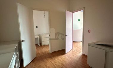 Local comercial en renta en plaza Santa Lucie, Zen Life, El mirador