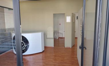 Local comercial en renta en plaza Santa Lucie, Zen Life, El mirador