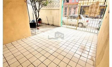 Casa sola en renta en Camino Real, Guadalupe, Nuevo León