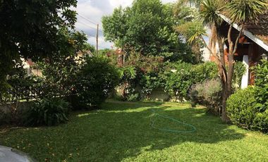 Chalet  importante lote - Jose Marmol