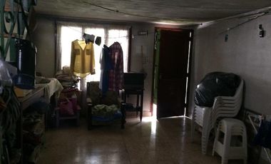 Chalet  importante lote - Jose Marmol