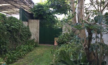 Chalet  importante lote - Jose Marmol