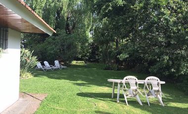 Chalet  importante lote - Jose Marmol