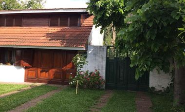 Chalet  importante lote - Jose Marmol