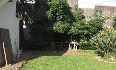 Chalet  importante lote - Jose Marmol