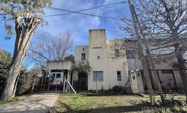 CASA EN VENTA PILAR 3 AMBIENTES SIN EXPENSAS