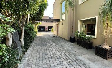 Se Renta Espectacular Casa en Las Lomas de Chapultepec VIRREYES