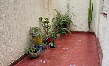 Departamento 3 ambientes con cochera en planta Baja. Banfield Este