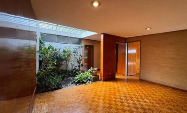 HERMOSA Y AMPLIA CASA DE UN PISO CIPRESES DE ZAVALETA