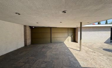 HERMOSA Y AMPLIA CASA DE UN PISO CIPRESES DE ZAVALETA