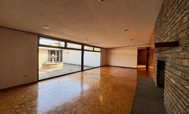 HERMOSA Y AMPLIA CASA DE UN PISO CIPRESES DE ZAVALETA