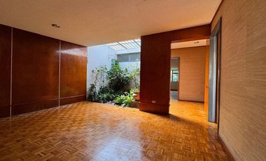 HERMOSA Y AMPLIA CASA DE UN PISO CIPRESES DE ZAVALETA