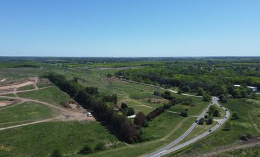 NUEVO BARRIO PILAR CHICO - LOTES EN POZO