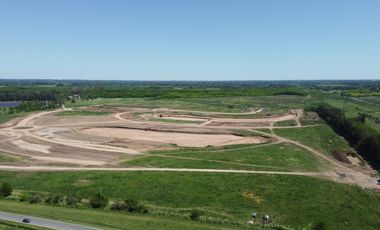 NUEVO BARRIO PILAR CHICO - LOTES EN POZO