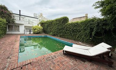 Casa de 3 dormitorios, en Venta en 63 e 17 y 18
