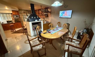 Casa de 3 dormitorios, en Venta en 63 e 17 y 18